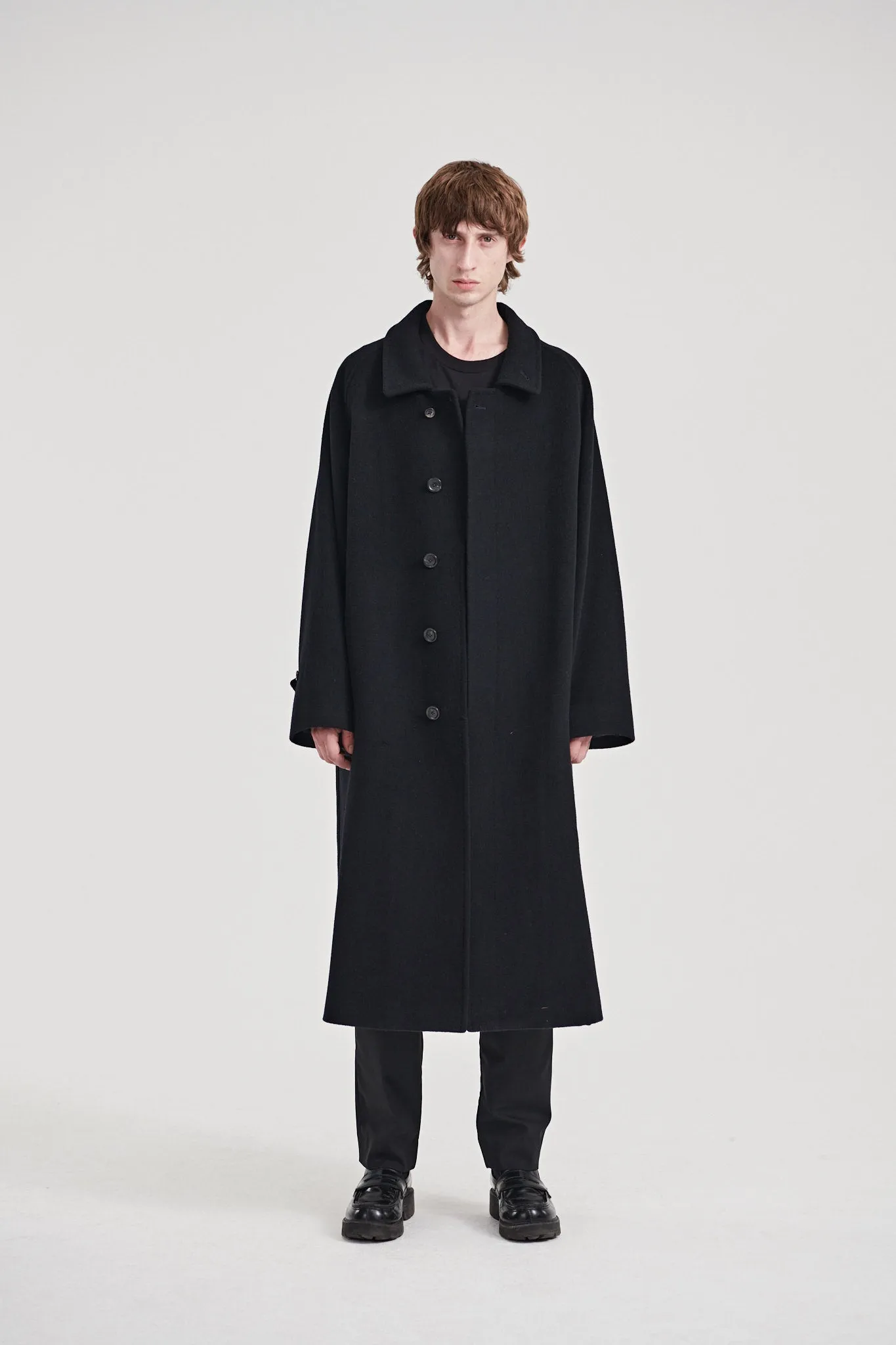 10 / Cashmere coat black