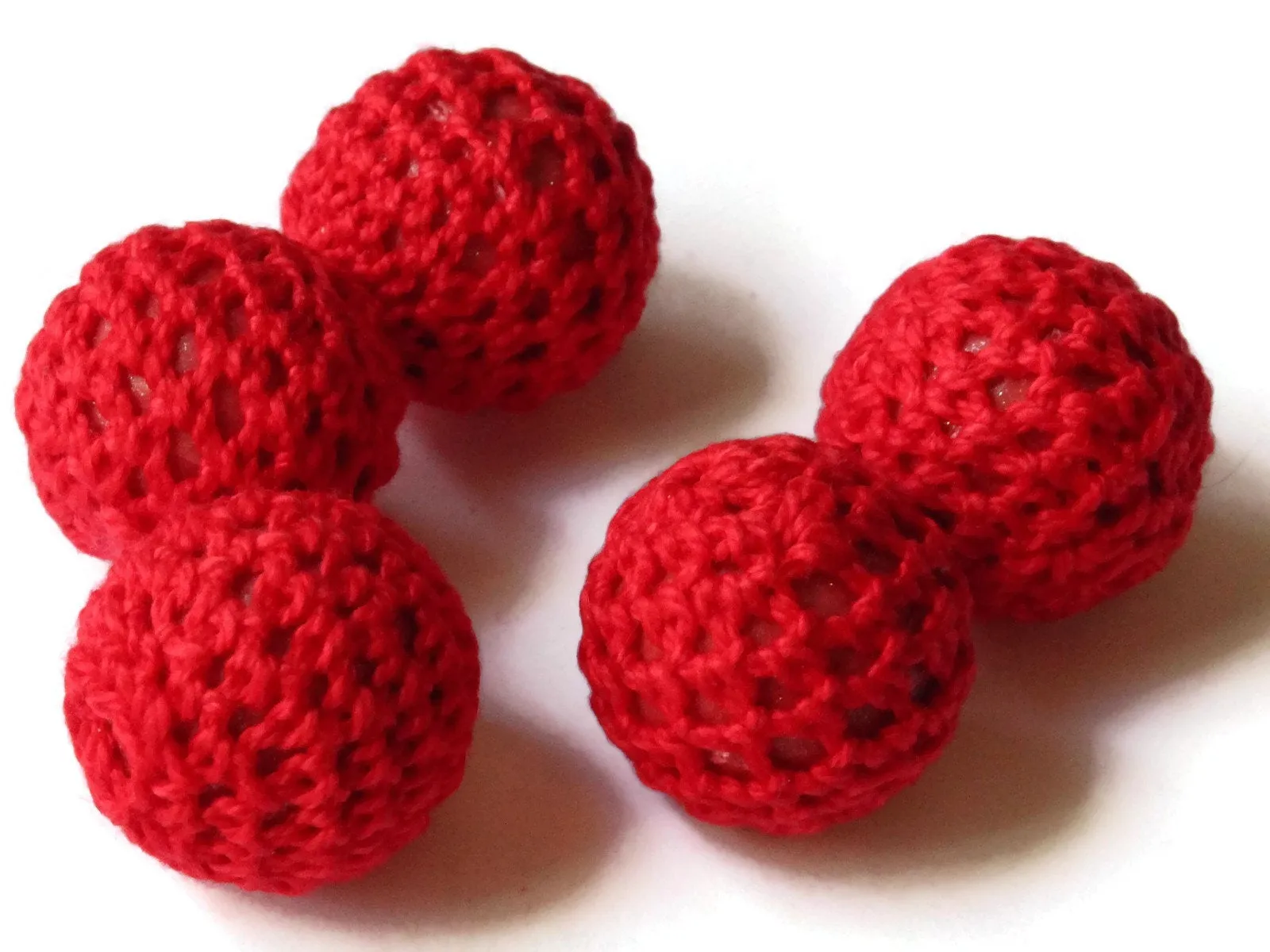 5 21mm Red Wool Crochet Ball Beads Round Plastic Beads