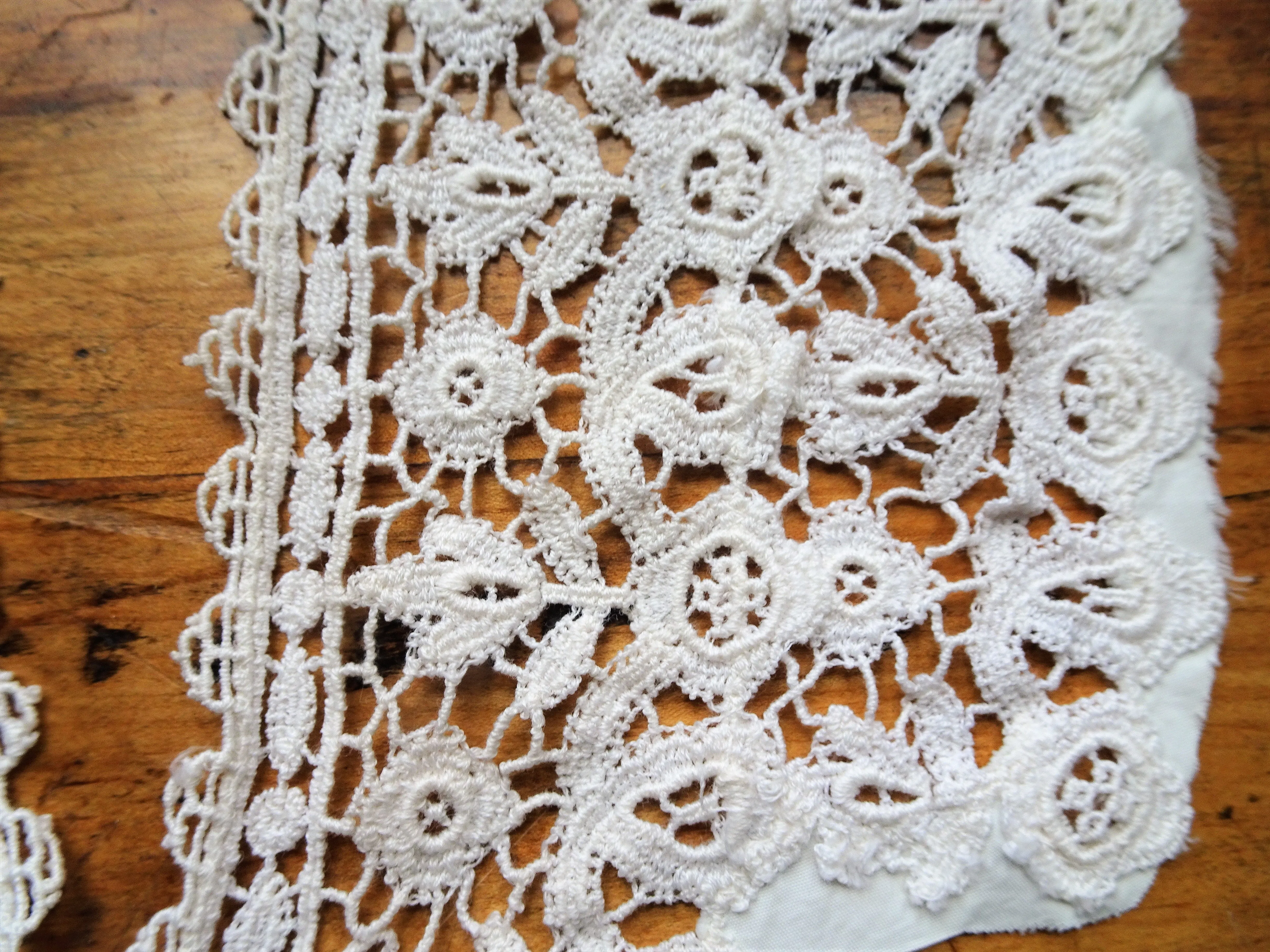 RESERVED LOVELY Vintage 1930s Lace Collar, Lovely Open Work Design,Collectible Vintage Collars