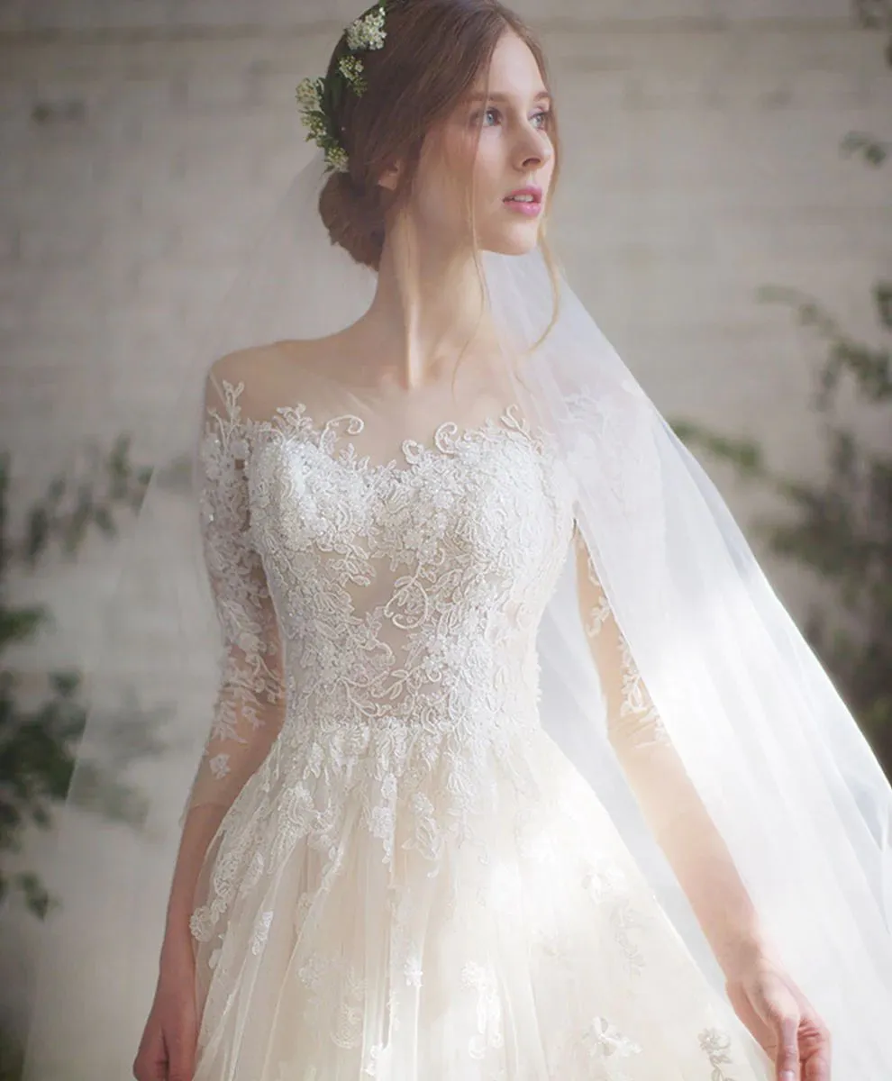 Romantic Long Sleeves Lace Tulle Wedding Dress