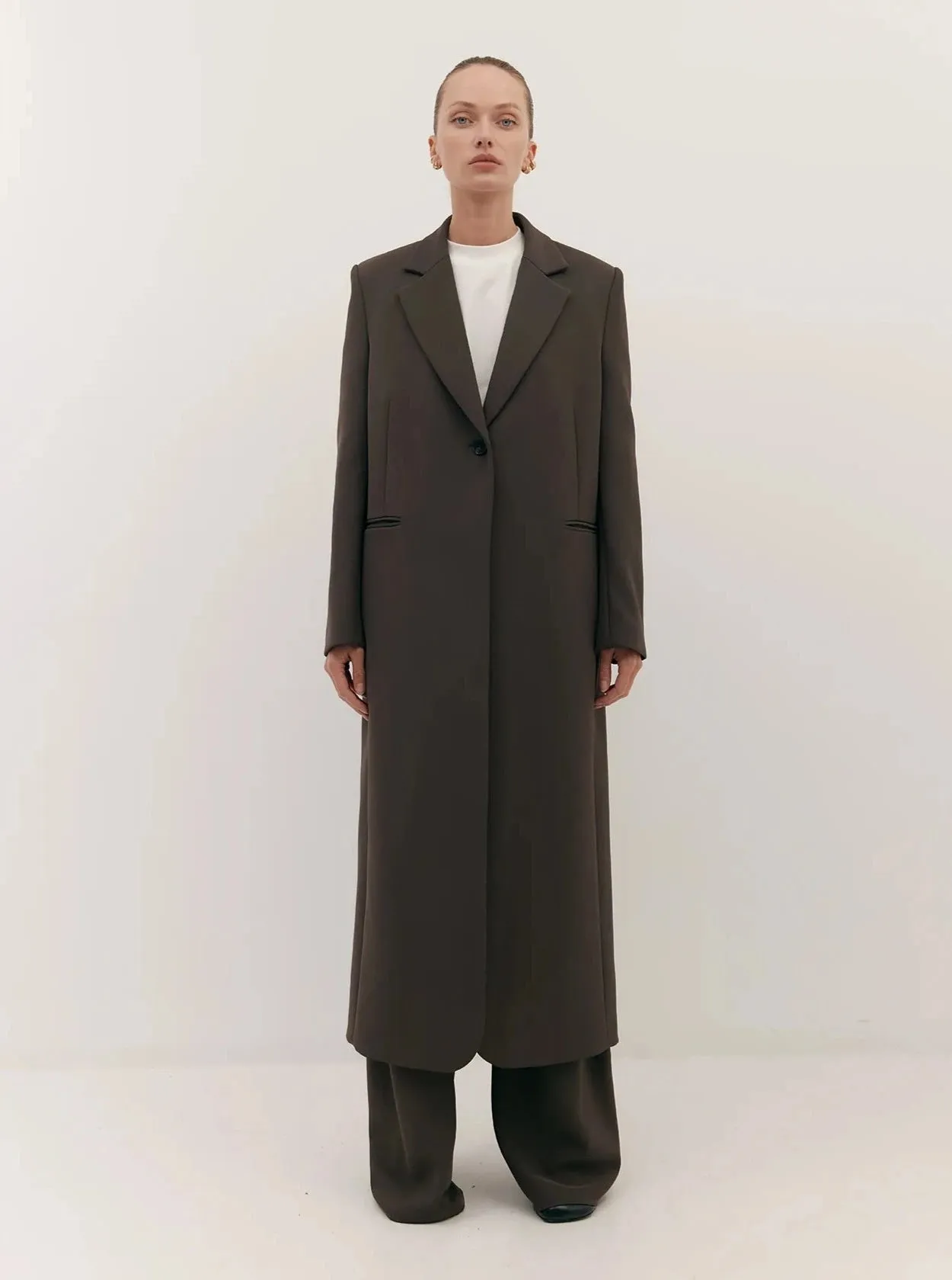 TUXEDO COAT: UMBER